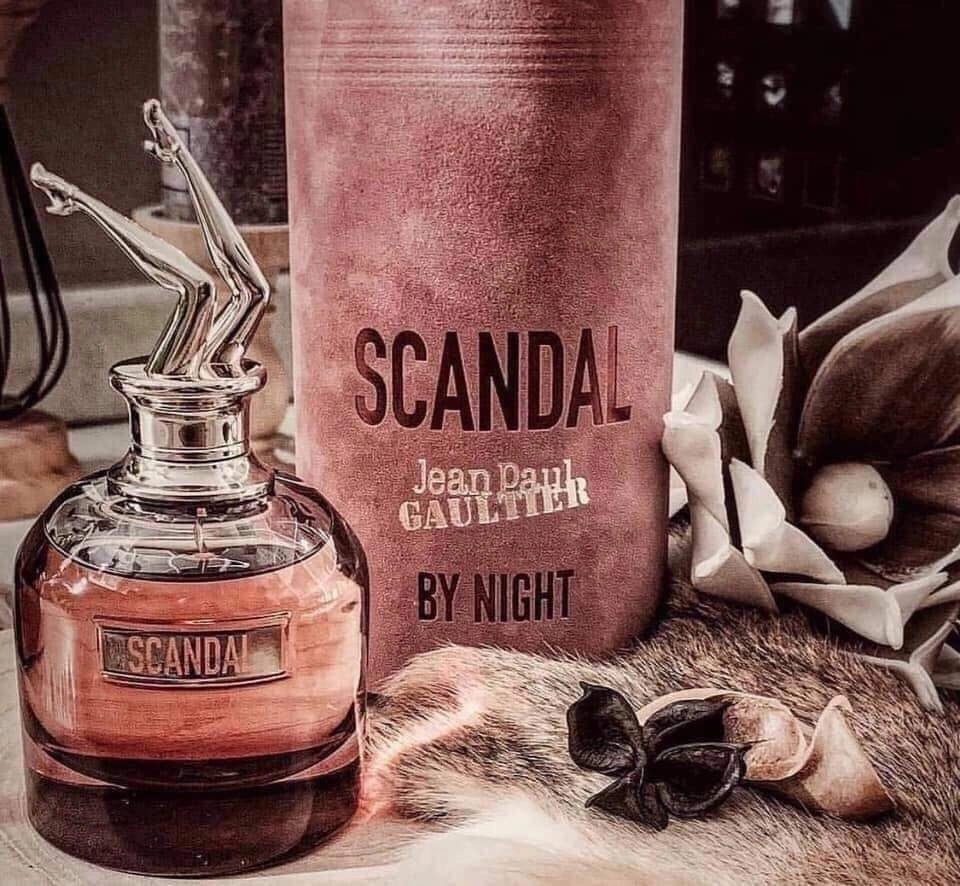‌عطر ادکلن ژان پل گوتیه اسکندال بای نایت  ۸۰میل با طبع شیرین مناسب برای بانوان
