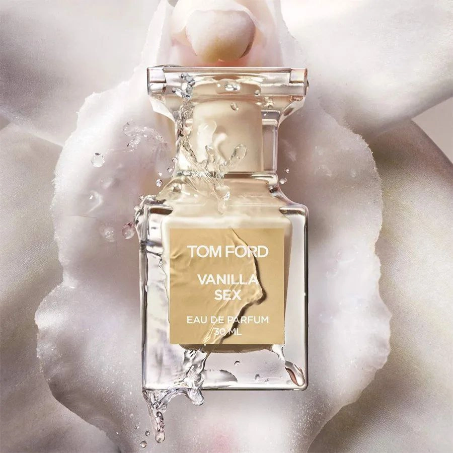 ‌عطر ادکلن تام فورد وانیلا سکس ۵۰میل مناسب برای آقایان و بانوان با طبع گرم و تند