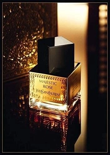 ‌عطرادکلن ایو سن لورن مجستیک رز ۸۰میل مناسب برای آقایان و بانوان با طبع گرم و شیرین