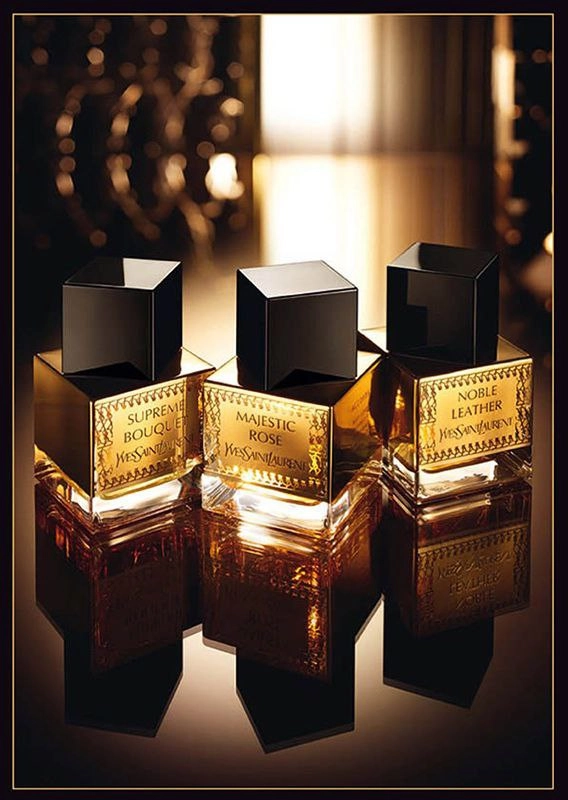 ‌عطرادکلن ایو سن لورن مجستیک رز ۸۰میل مناسب برای آقایان و بانوان با طبع گرم و شیرین