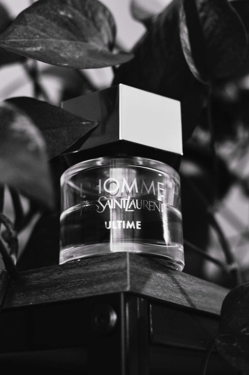 ‌عطر ادکلن ایو سن لورن لهوم اولتایم ۱۰۰میل مناسب برای آقایان با طبع تند و شیرین