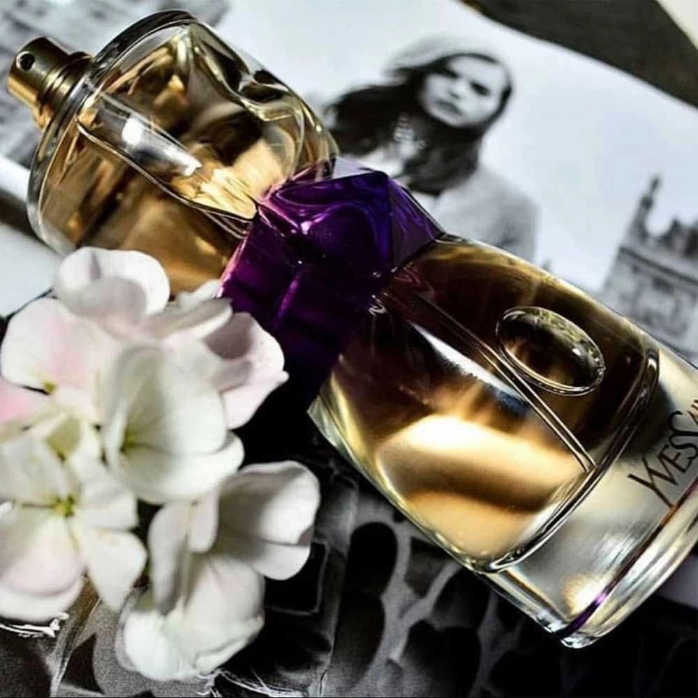 ‌عطر ادکلن ایو سن لورن مانیفستول پرفیوم طلایی ۵۰میل مناسب برای بانوان با طبع گرم وشیرین